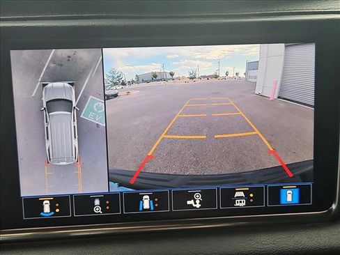 Used 2021 GMC Yukon Denali w/ Denali Ultimate Package AWD/4WD image 14