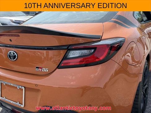 Certified 2023 Toyota GR86 10th Anniversary SE RWD image 10
