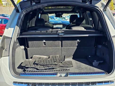 New 2026 Mercedes-Benz GLS 450 4MATIC image 10