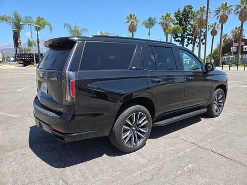 Used 2024 Cadillac Escalade Sport image 3