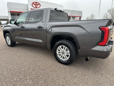 Used 2022 Toyota Tundra SR5 w/ Convenience Package image 14