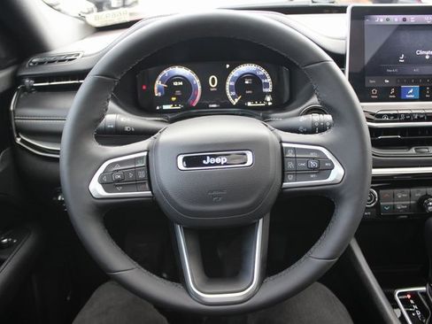 Used 2024 Jeep Compass Limited w/ High Altitude Package image 14