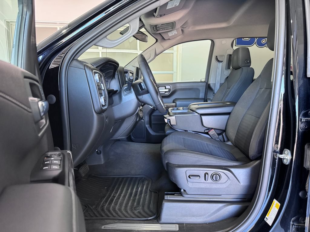 Certified 2020 GMC Sierra 1500 Elevation w/ Elevation Value Package AWD/4WD image 11