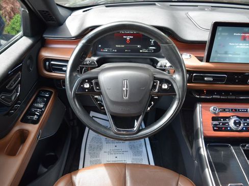 Used 2023 Lincoln Aviator Reserve w/ Equipment Group 201A AWD/4WD image 19
