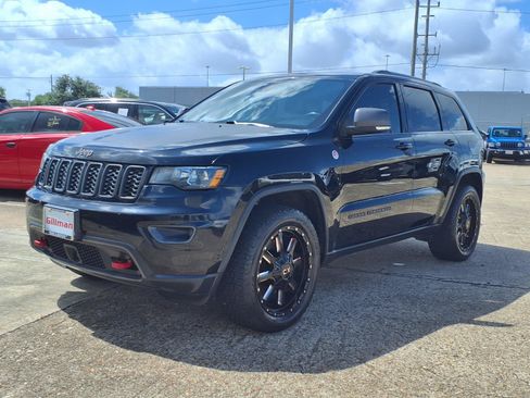 Used 2018 Jeep Grand Cherokee Trailhawk AWD/4WD image 26