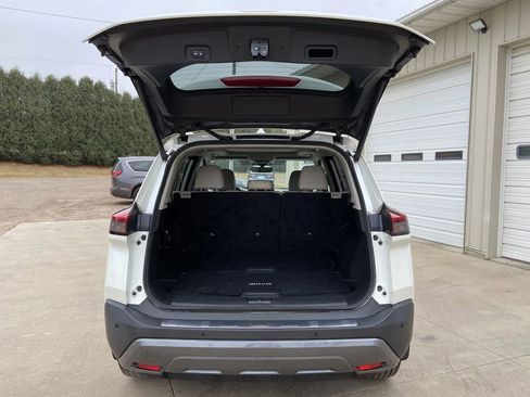 Used 2023 Nissan Rogue SL w/ SL Premium Package image 25