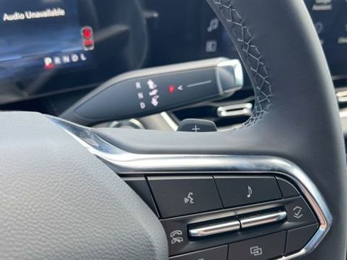 New 2026 Chevrolet Equinox LT w/ Convenience Package II image 16