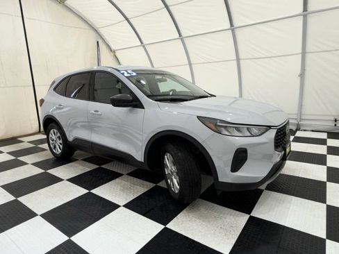 Used 2025 Ford Escape Active image 6