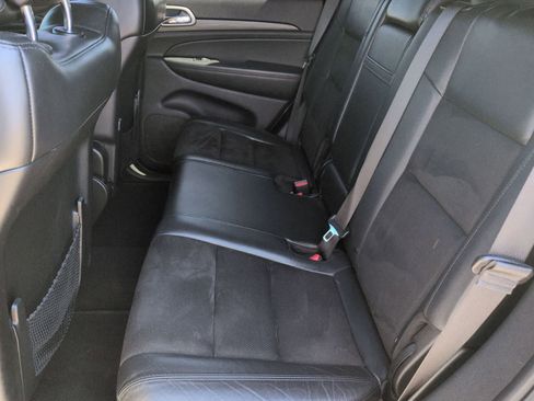 Used 2020 Jeep Grand Cherokee Altitude AWD/4WD image 19