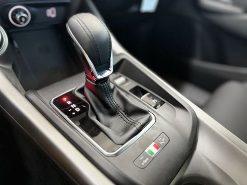 Used 2024 Alfa Romeo Tonale Ti image 34