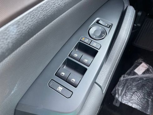 New 2026 Kia Sportage EX FWD image 23