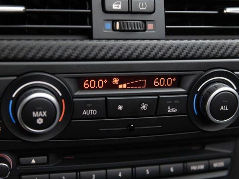 Used 2011 BMW M3 Sedan image 38