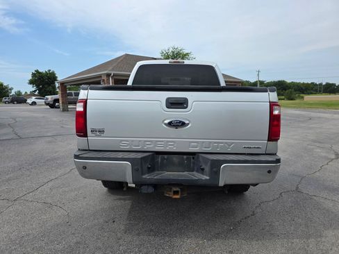 Used 2014 Ford F250 XLT w/ XLT Premium Package AWD/4WD image 6