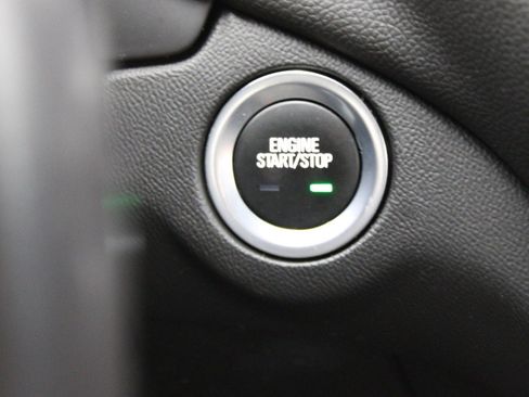 Used 2018 Chevrolet Equinox LT image 24