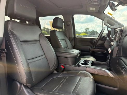Used 2023 GMC Sierra 3500 Denali w/ Denali Ultimate Package AWD/4WD image 24