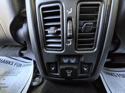 Used 2024 Dodge Durango GT AWD/4WD image 13