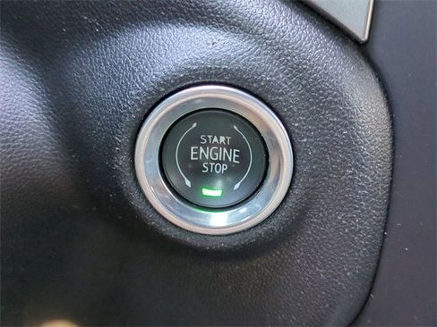 Used 2020 Chevrolet Silverado 1500 RST image 28