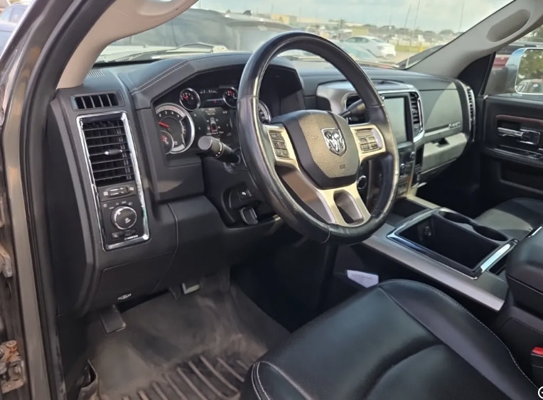 Used 2013 RAM 2500 Laramie w/ Convenience Group AWD/4WD image 7