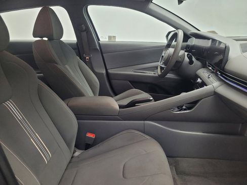 Used 2024 Hyundai Elantra SEL FWD image 21