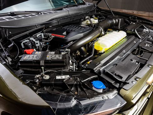 Used 2025 Ford F150 Raptor image 41