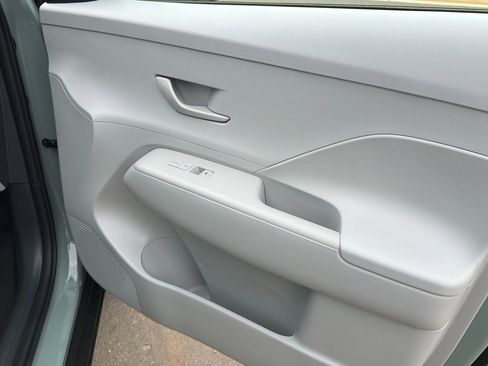 New 2026 Hyundai Kona SE FWD image 15