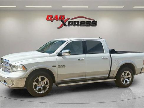 Used 2014 RAM 1500 Laramie image 4