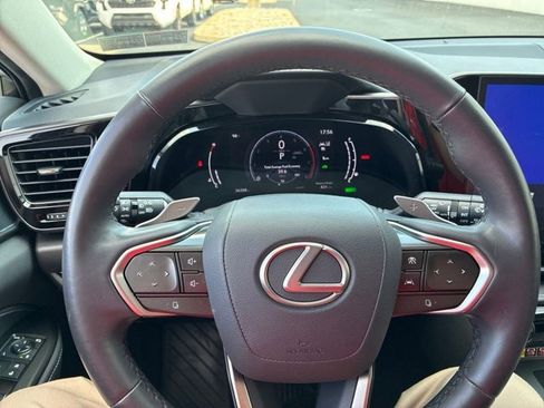 Used 2022 Lexus NX 350h AWD image 31