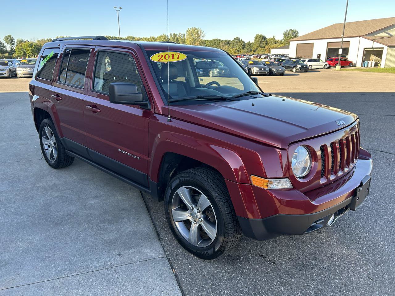 Used 2017 Jeep Patriot 4WD image 3