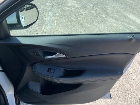 Used 2024 Buick Encore GX Preferred w/ Comfort Package FWD image 34