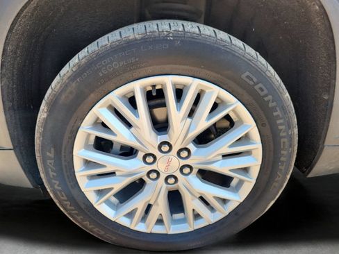 Used 2024 GMC Acadia Elevation AWD/4WD image 17