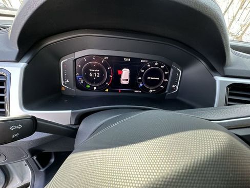 Used 2023 Volkswagen Atlas SE image 12