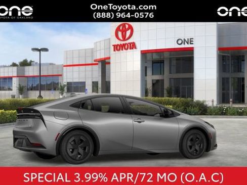 New 2026 Toyota Prius Plug-In Hybrid image 12