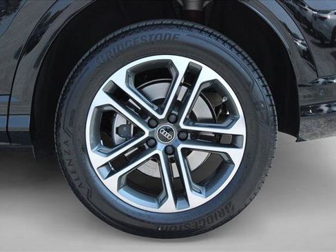Used 2025 Audi Q5 Premium w/ Convenience Package AWD/4WD image 14
