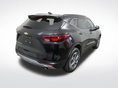 Used 2023 Chevrolet Blazer LT w/ Convenience Package AWD/4WD image 4