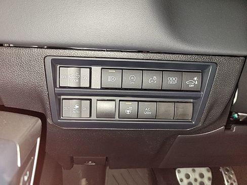 New 2026 Toyota Tundra Platinum w/ TRD Off-Road Package image 28