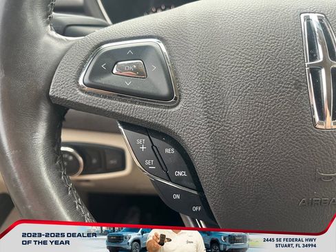 Used 2017 Lincoln MKC Select w/ Select Plus Package image 19