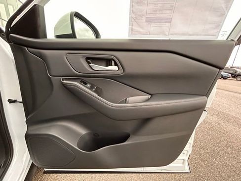 New 2026 Nissan Rogue SV w/ Cold Weather Package image 31