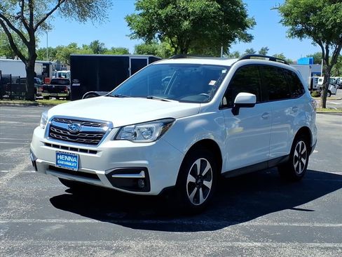 Used 2017 Subaru Forester 2.5i Premium AWD/4WD image 9