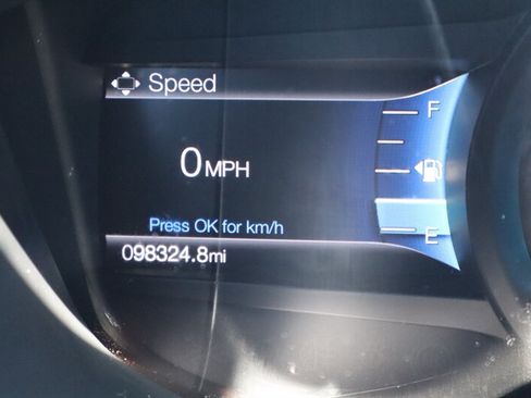 Used 2020 Ford Fusion SE FWD image 7