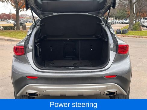 Used 2018 INFINITI QX30 Premium w/ Navigation Package image 12