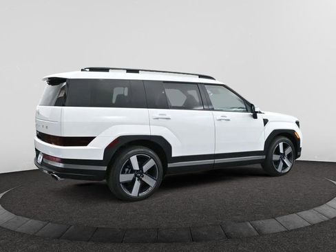 Used 2025 Hyundai Santa Fe Limited image 7
