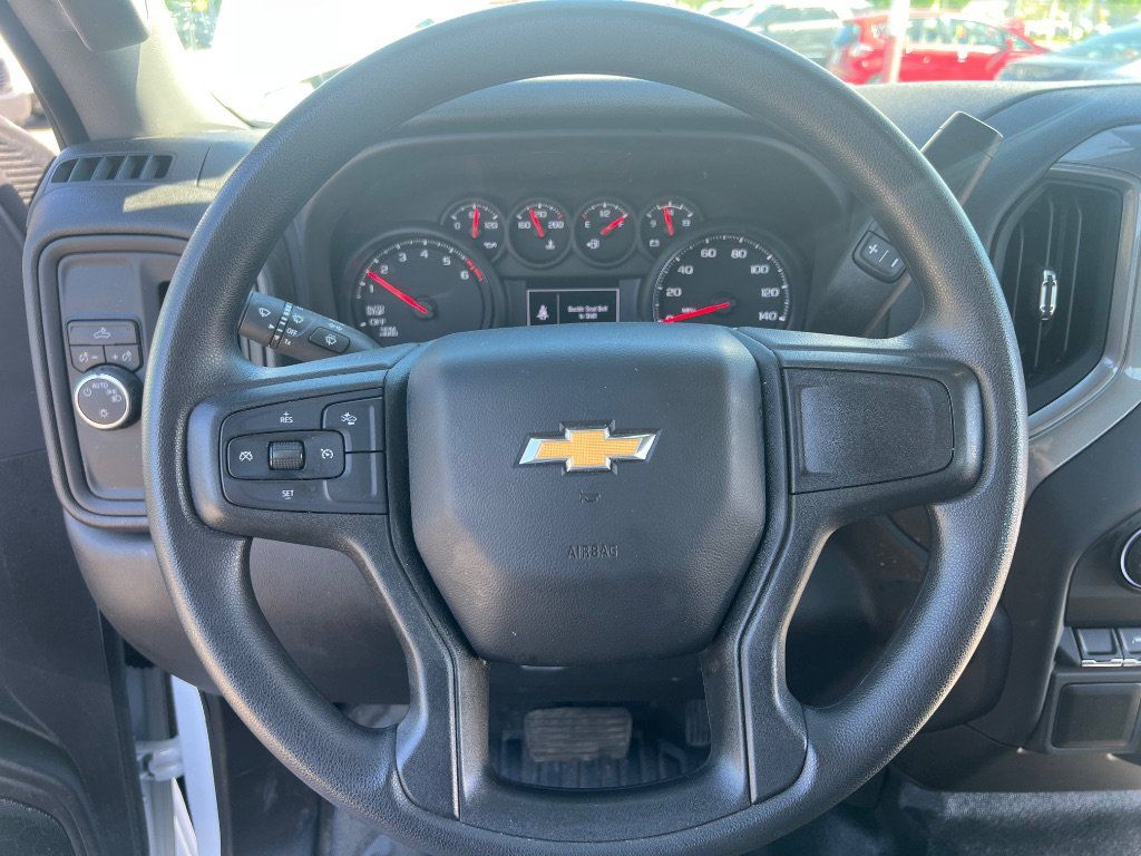Used 2025 Chevrolet Silverado 1500 W/T RWD image 14