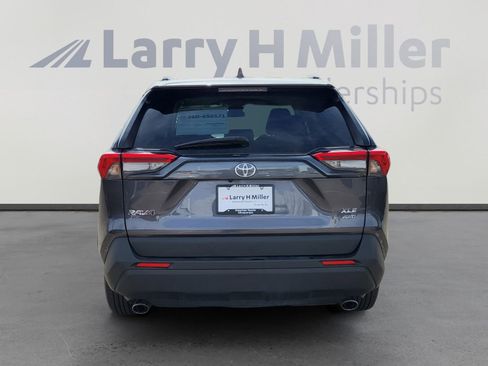 Certified 2025 Toyota RAV4 XLE w/ Convenience Package image 4