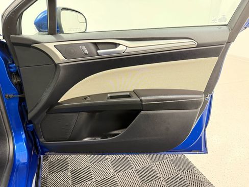 Used 2018 Ford Fusion S image 26