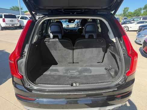 Used 2016 Volvo XC90 T6 Momentum w/ Protection Package Plus AWD/4WD image 6