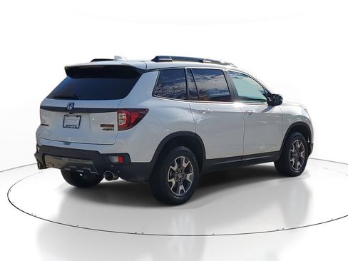 Used 2022 Honda Passport TrailSport image 4