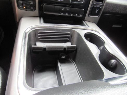 Used 2017 RAM 1500 Sport AWD/4WD image 32