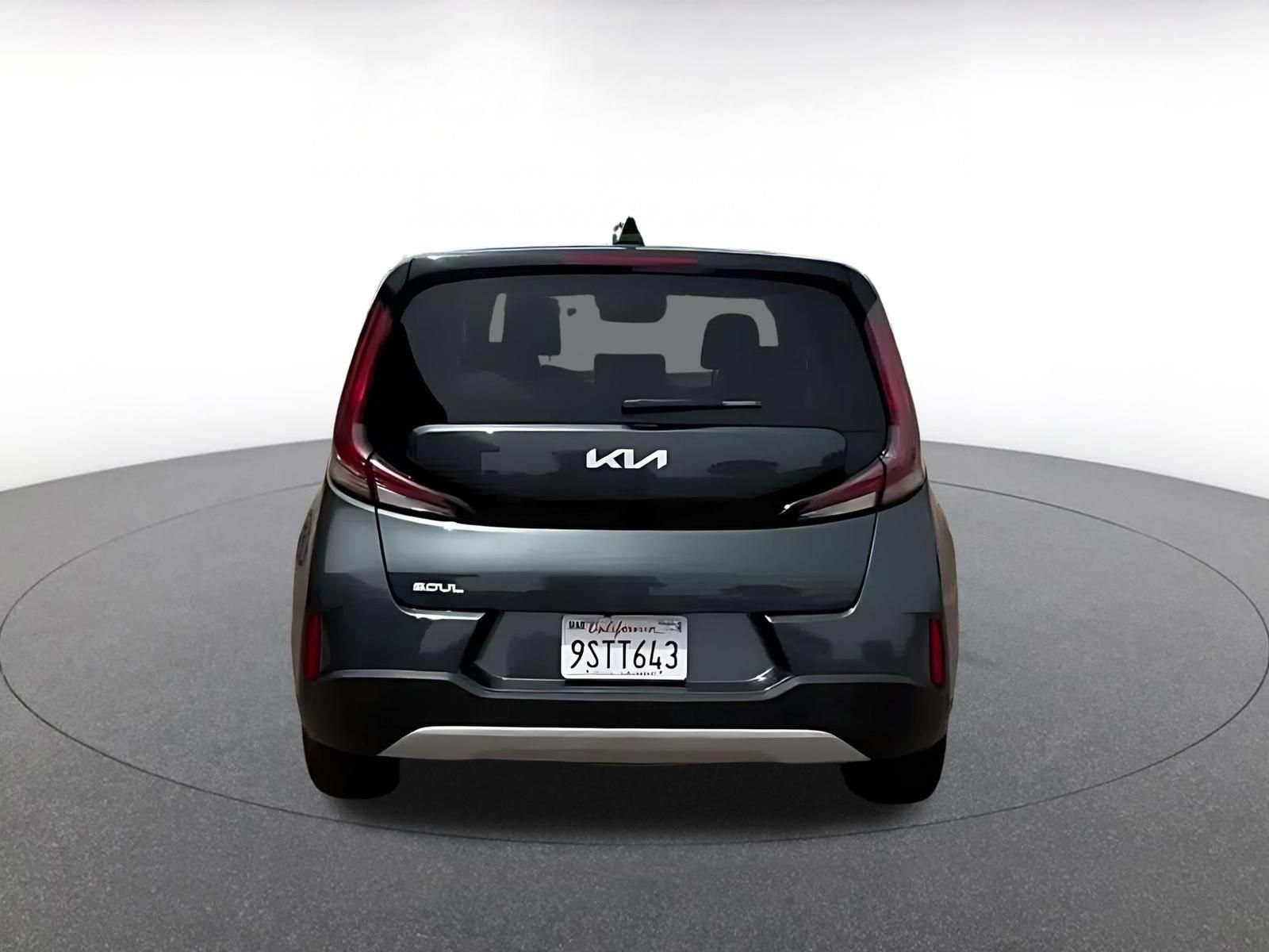 Used 2025 Kia Soul LX w/ LX Technology Package FWD image 12