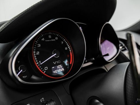 Used 2010 Audi R8 V10 image 41