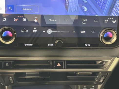 Used 2025 Lexus RX 450h AWD w/ Luxury Package image 14